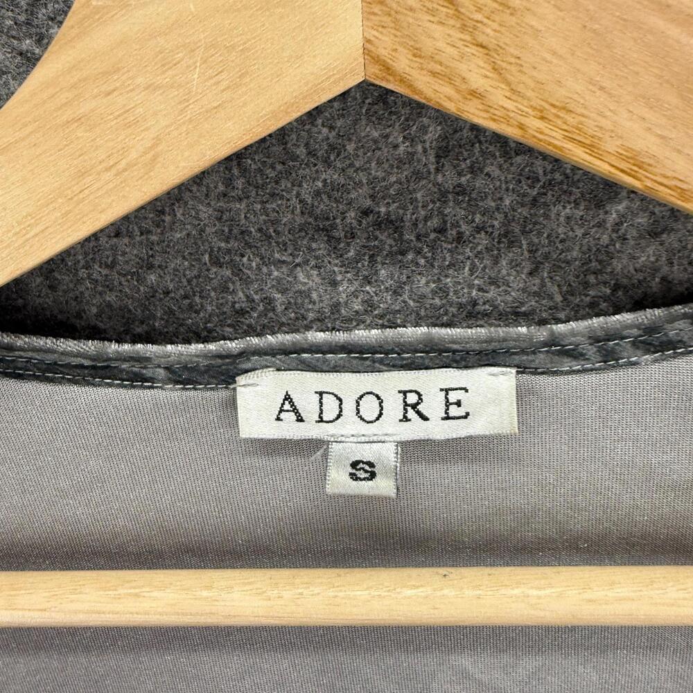 Adore Blouse Women S Small Gray Geometric Long Sleeve Velvet Round Neck Casual - Picture 3 of 7